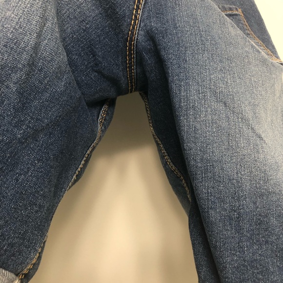 Demin jean shorts for women, Bluenotes, Size 26 - Picture 6 of 10